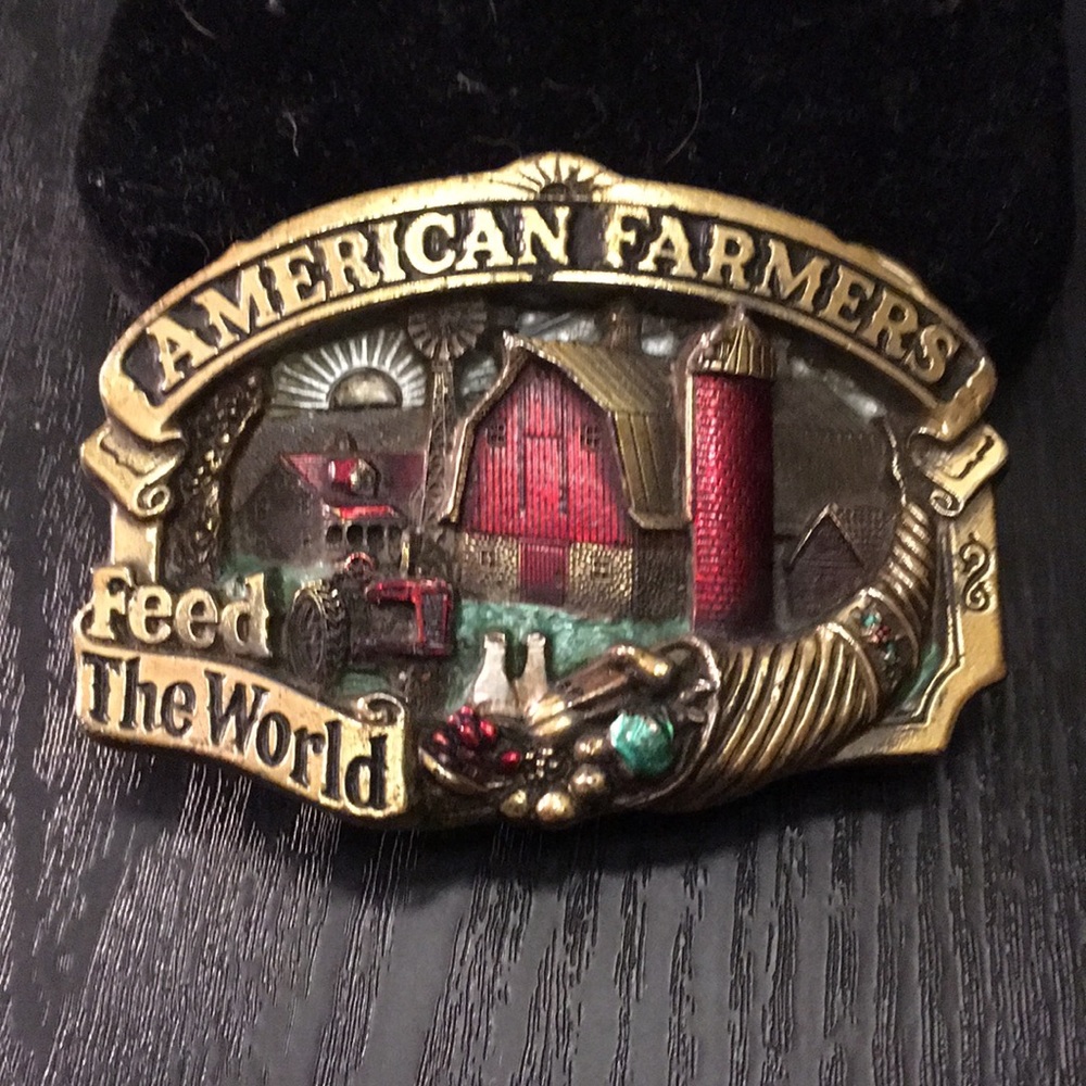 belt buckle